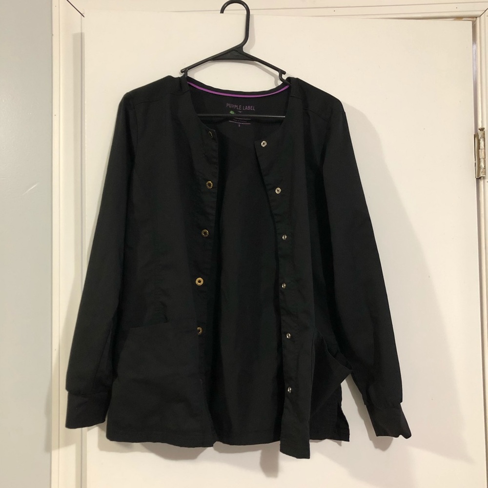 Women’s scrub jacket